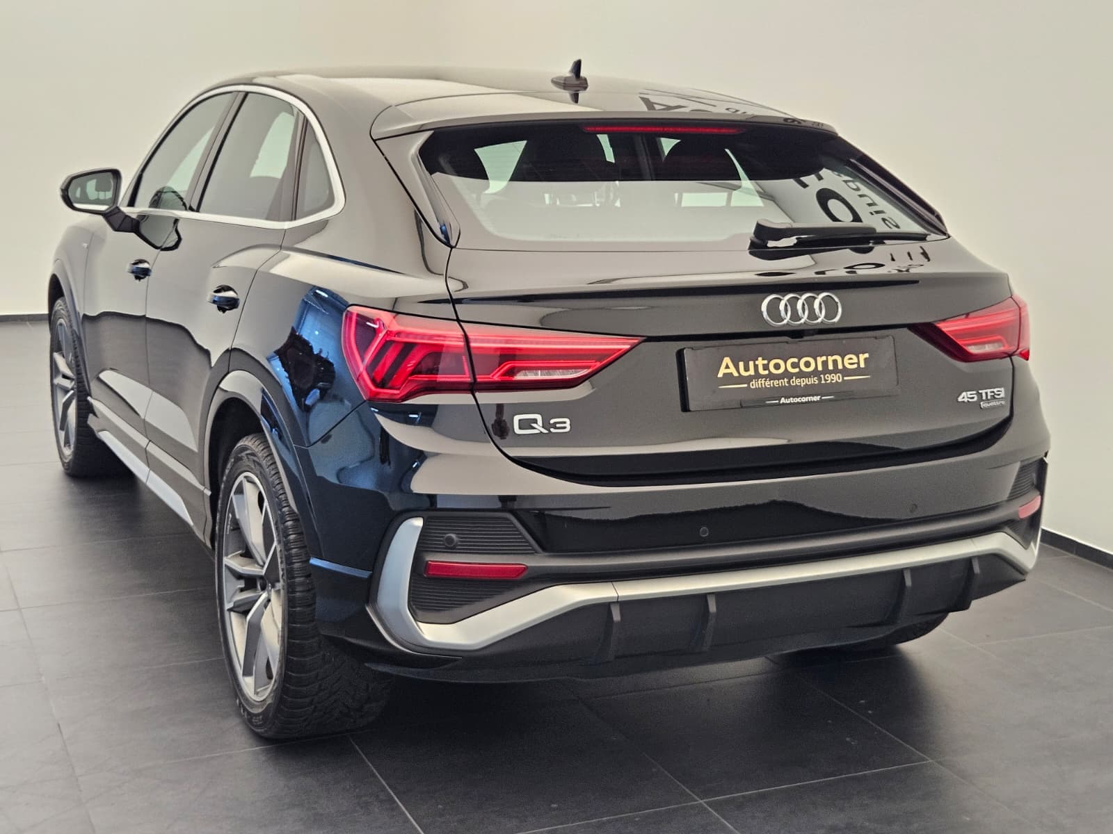 AUDI Q3 - Image 9