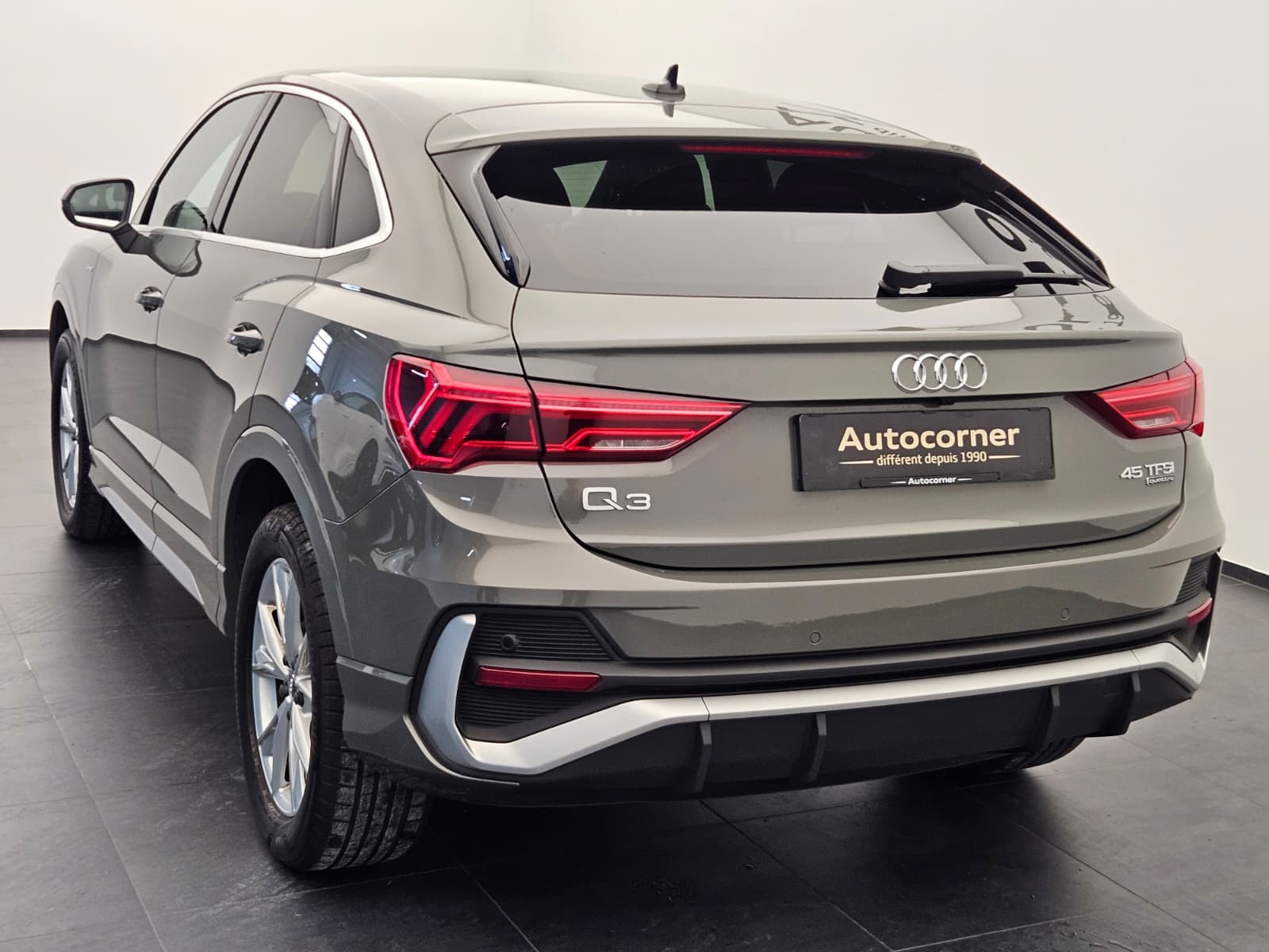 AUDI Q3 - Image 9