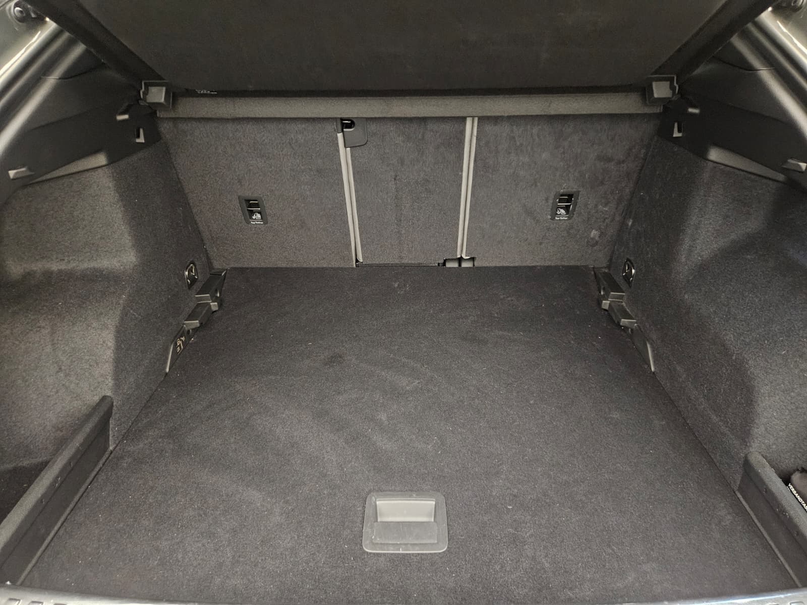 AUDI Q3 - Image 15