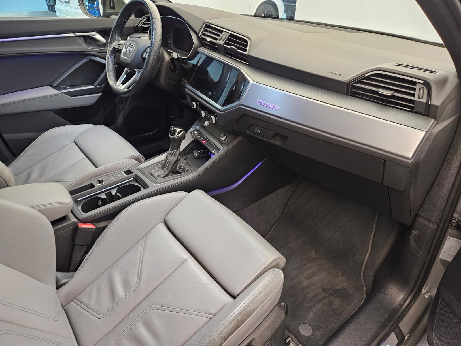 AUDI Q3 - Image 12