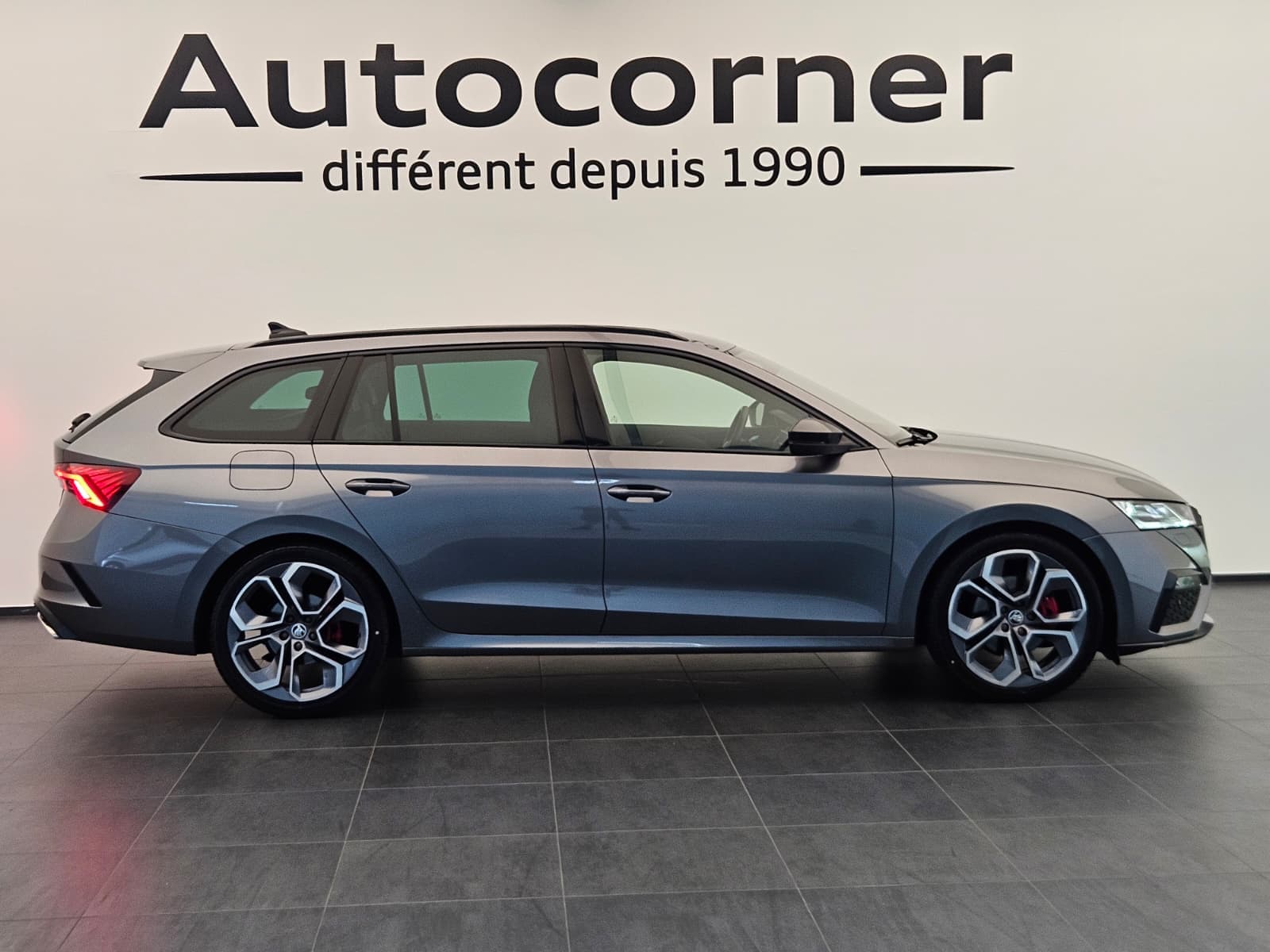 SKODA OCTAVIA - Image 6