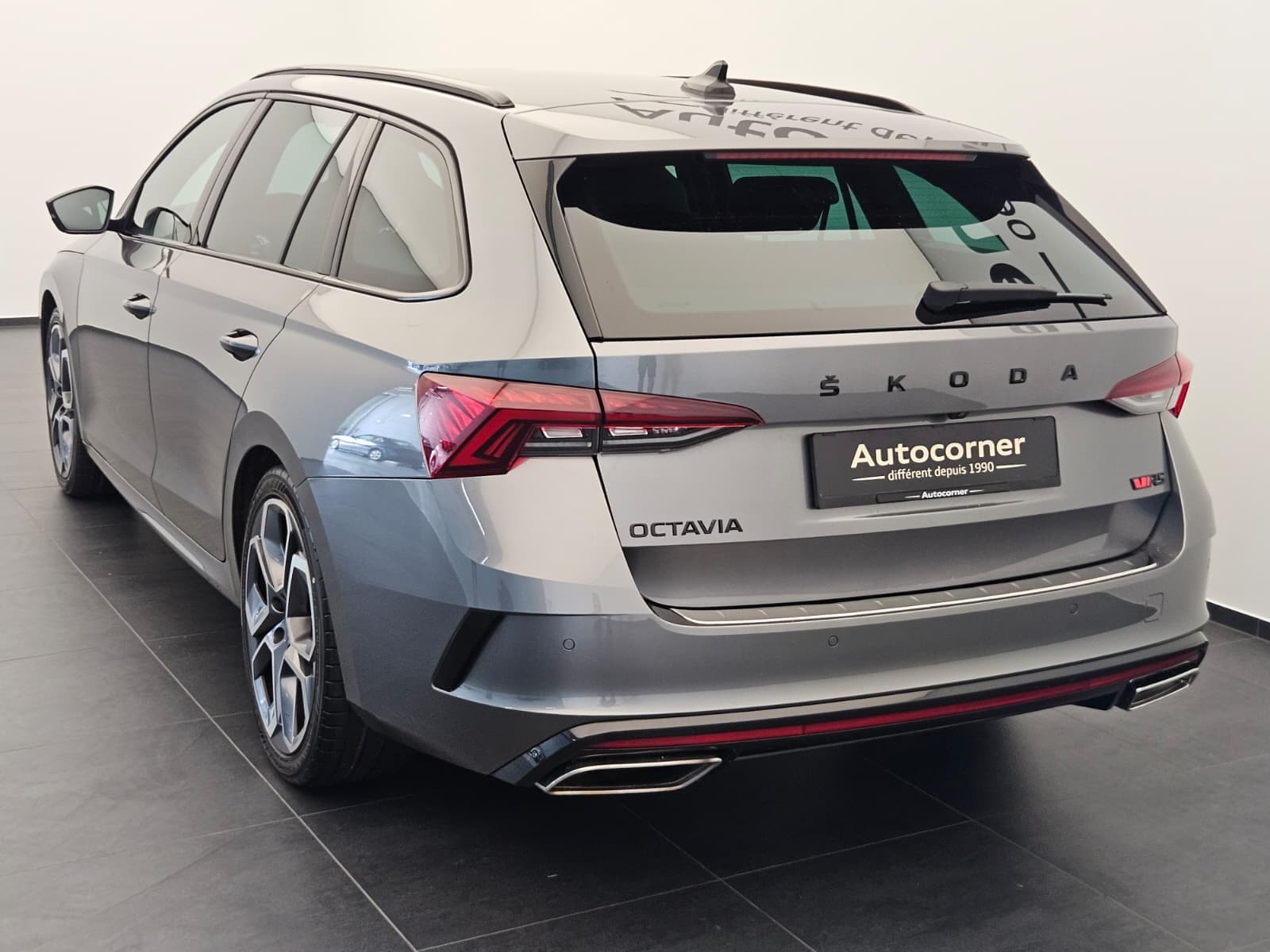 SKODA OCTAVIA - Image 9