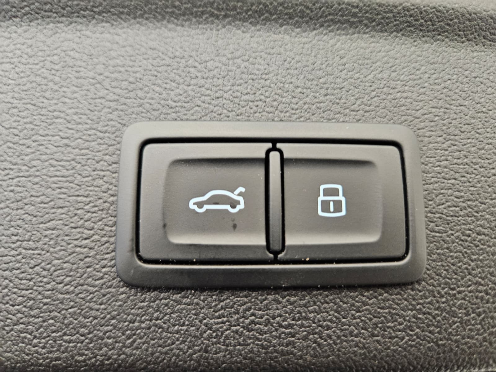 AUDI S3 - Image 16